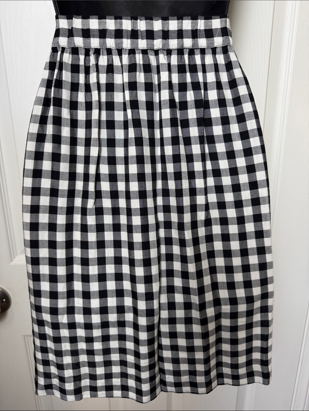 1. STATE 100% Rayon Black & White Lightweight Skirt with pockets Sz M